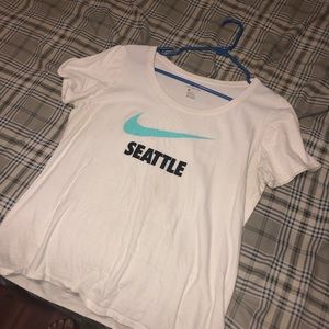 NIKE SEATTLE TOP!!!